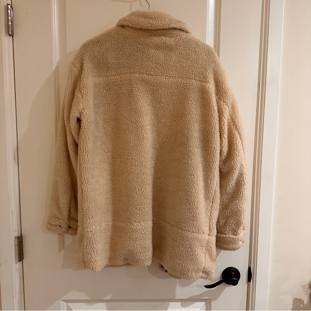 Levi’s Sherpa jacket - Picture 3 of 9